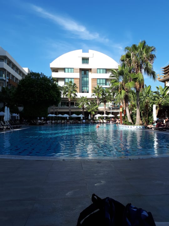 Pool Port Side Resort Hotel