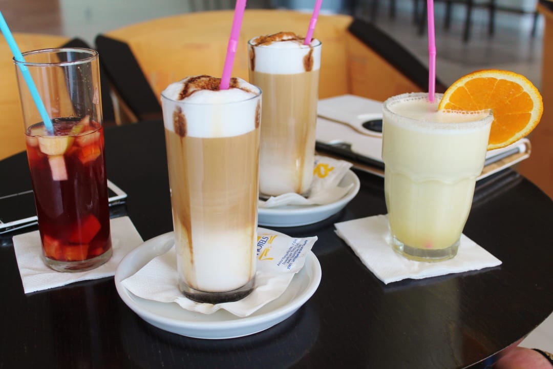 Kaffeespezialitäten nur an der Lobbybar R2 Pajara Beach