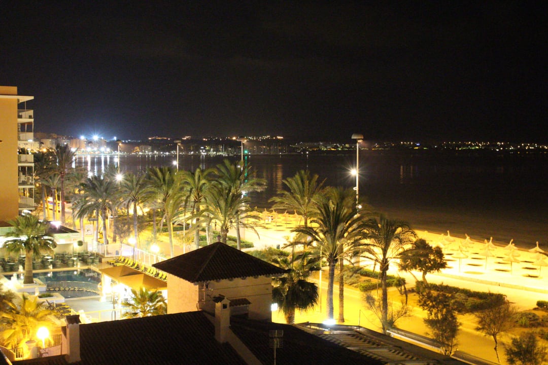 Ausblick bei Nacht Hotel Playa Golf