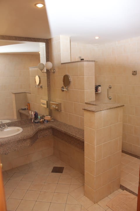 Bad im Superior Zimmer Pickalbatros Dana Beach Resort - Hurghada