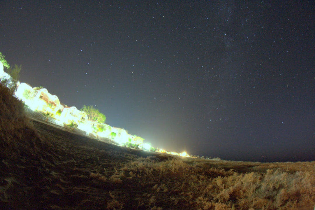 Вид на север Shams Alam Beach Resort