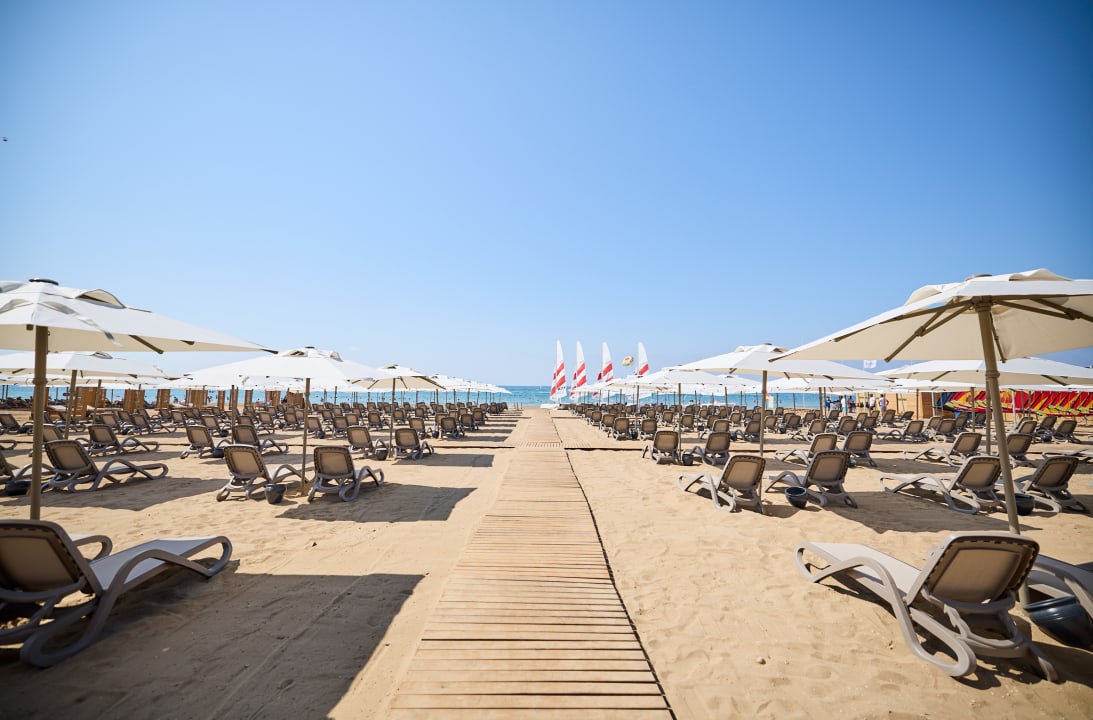 Strand Jacaranda Luxury Resort