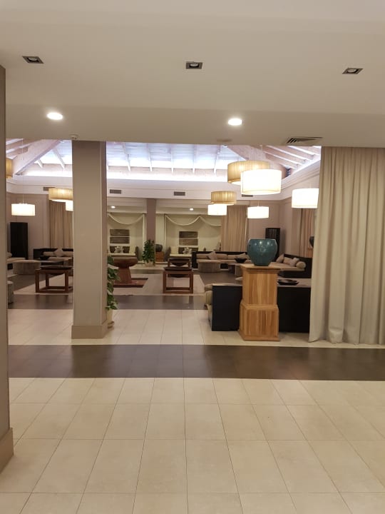 Lobby Hotel Vincci Costa Golf