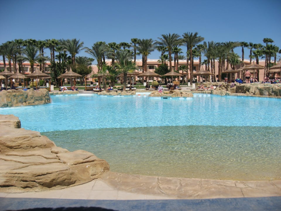 Neuer Pool im oberen Bereich der Anlage Beach Albatros Resort