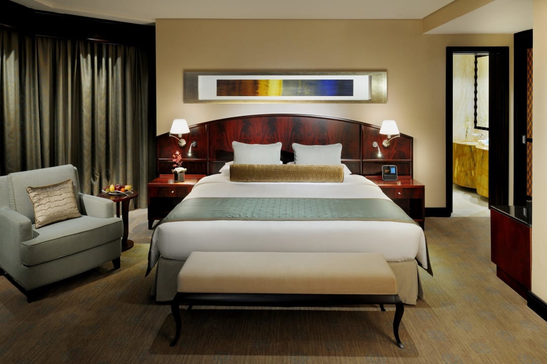 Premium Zimmer Crowne Plaza Jumeirah Dubai