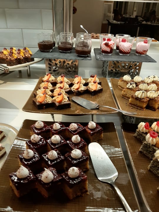 Gastro Lara Barut Collection