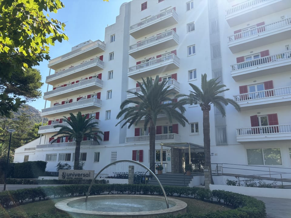 Außenansicht Universal Hotel Laguna