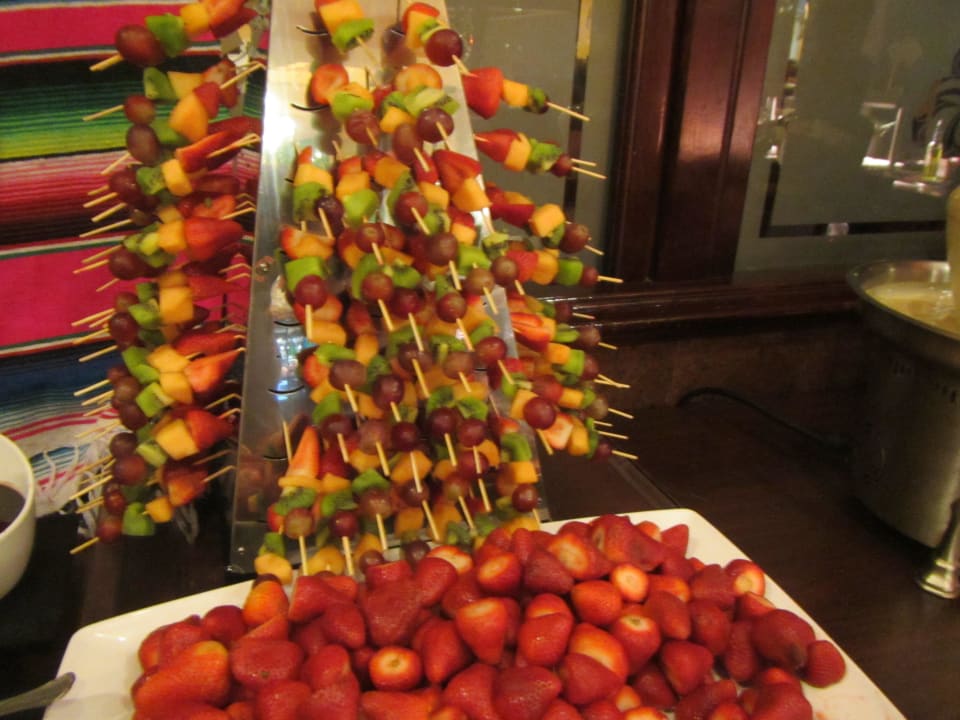 Ein Teil der frischen Früchte Hotel Riu Palace Riviera Maya