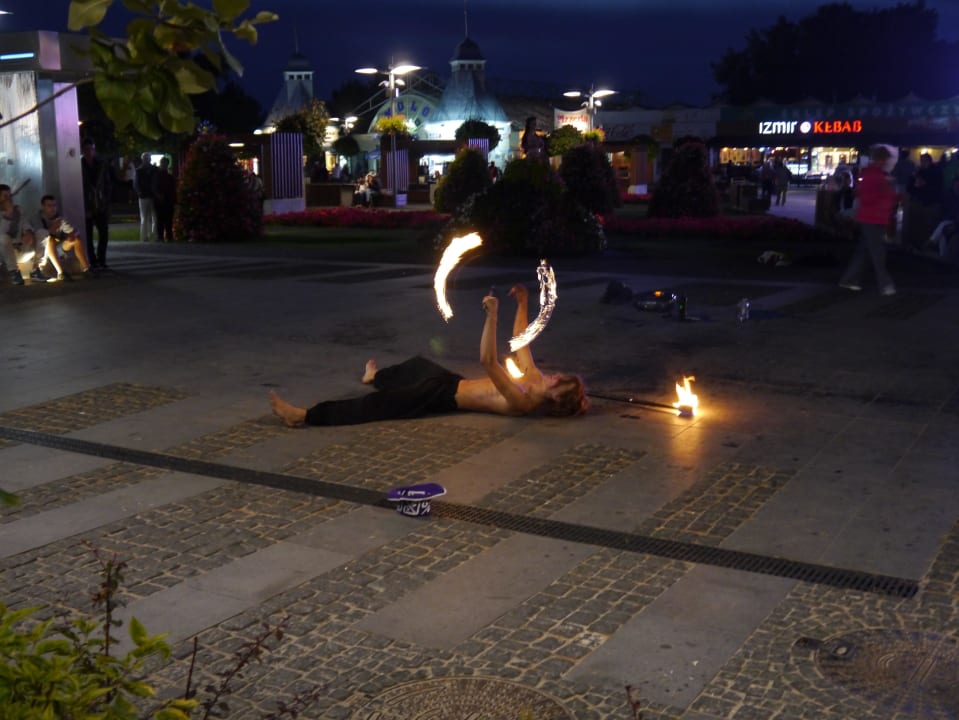 Feuertänzer am Abend Hotel Aurora Family & SPA