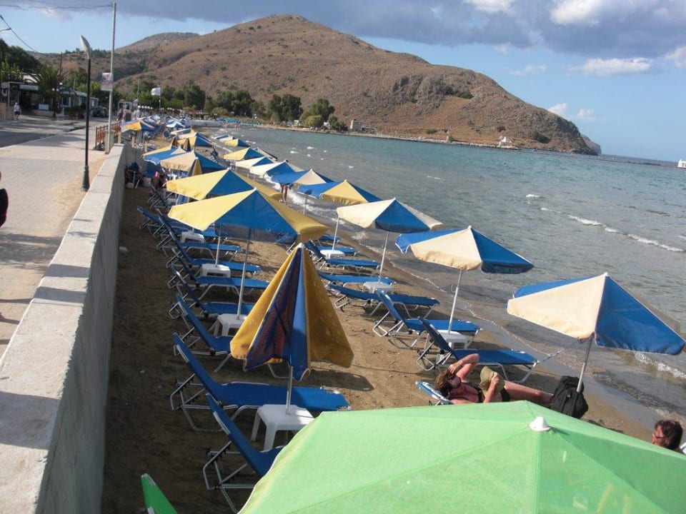 Strandabschnitt direkt beim Hotel Corissia Beach Hotel