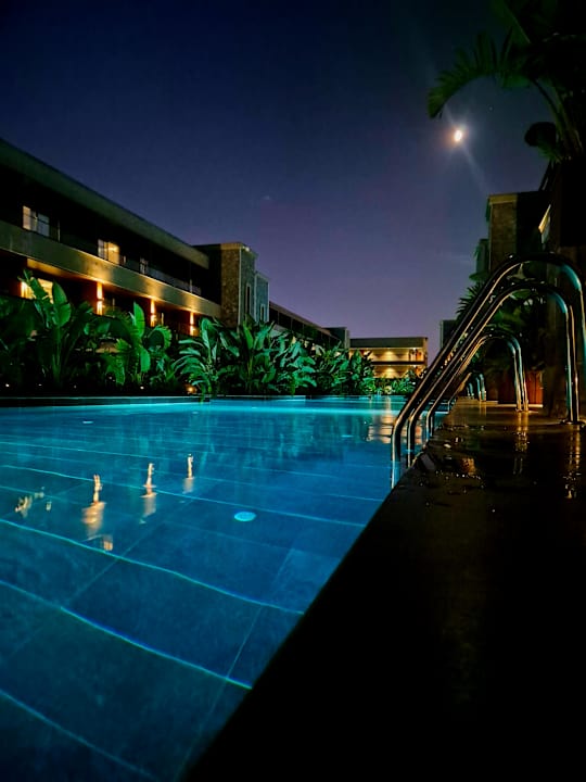Pool Jacaranda Luxury Resort