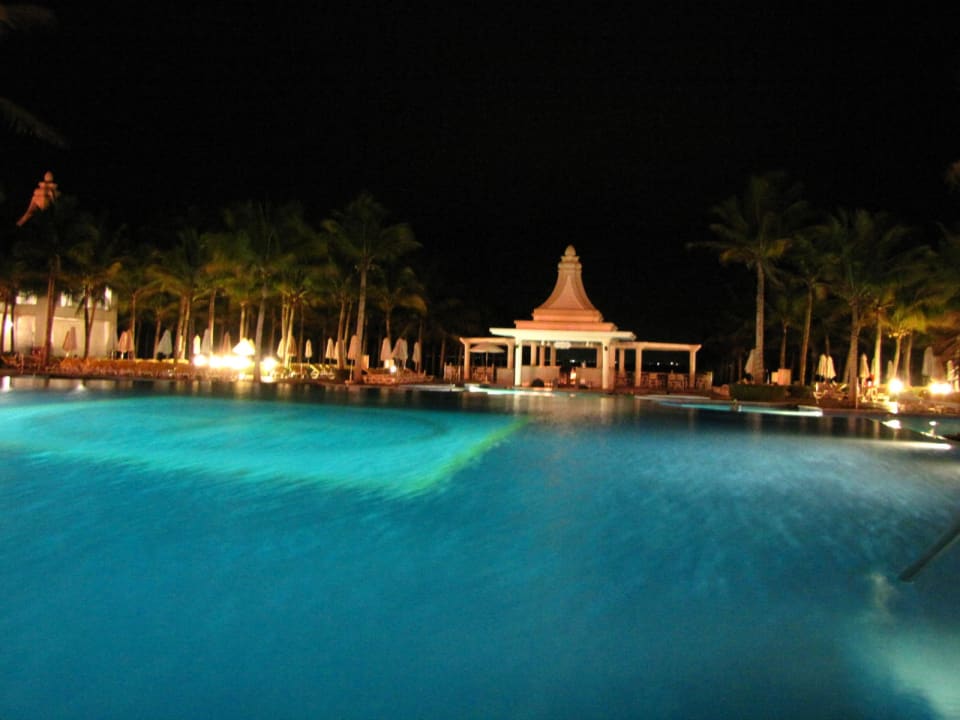 Pool bei Nacht Hotel Riu Palace Riviera Maya