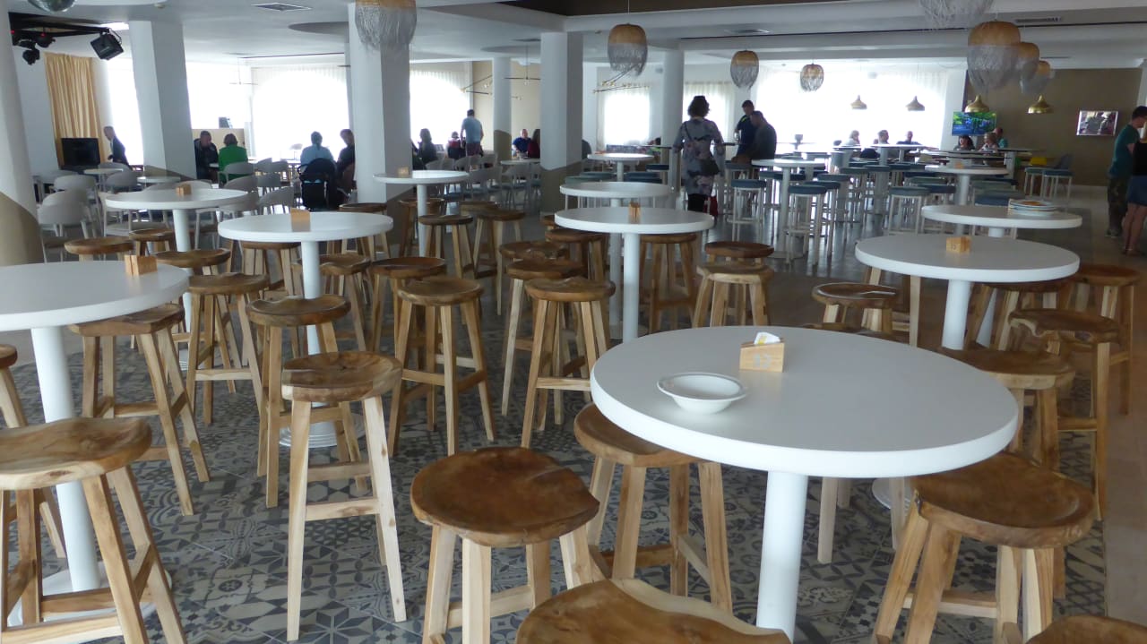 Hotelbar Tagsüber FERGUS Club Europa