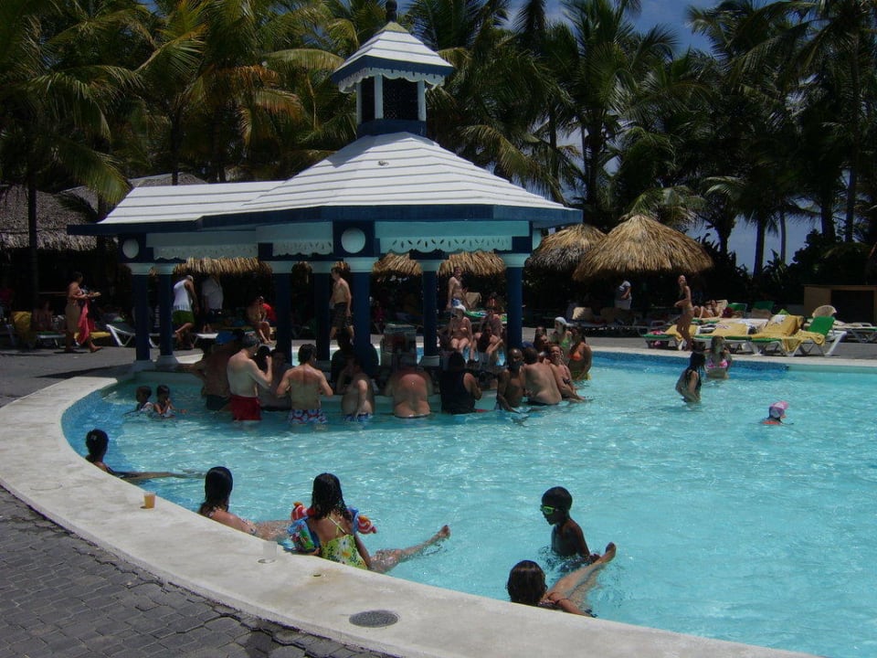 Poolbereich Hotel Riu Palace Bavaro
