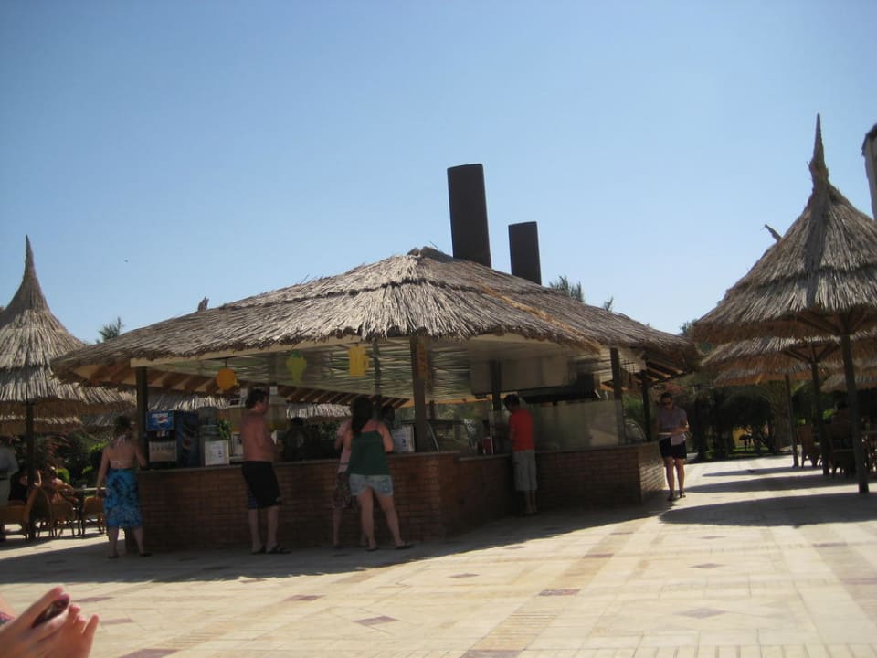 Poolgrill Siva Grand Beach