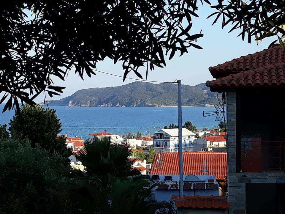 Ausblick GreenHill Holiday Suites Sarti