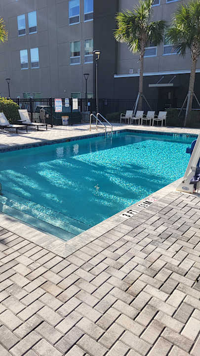 Pool TRYP by Wyndham Orlando