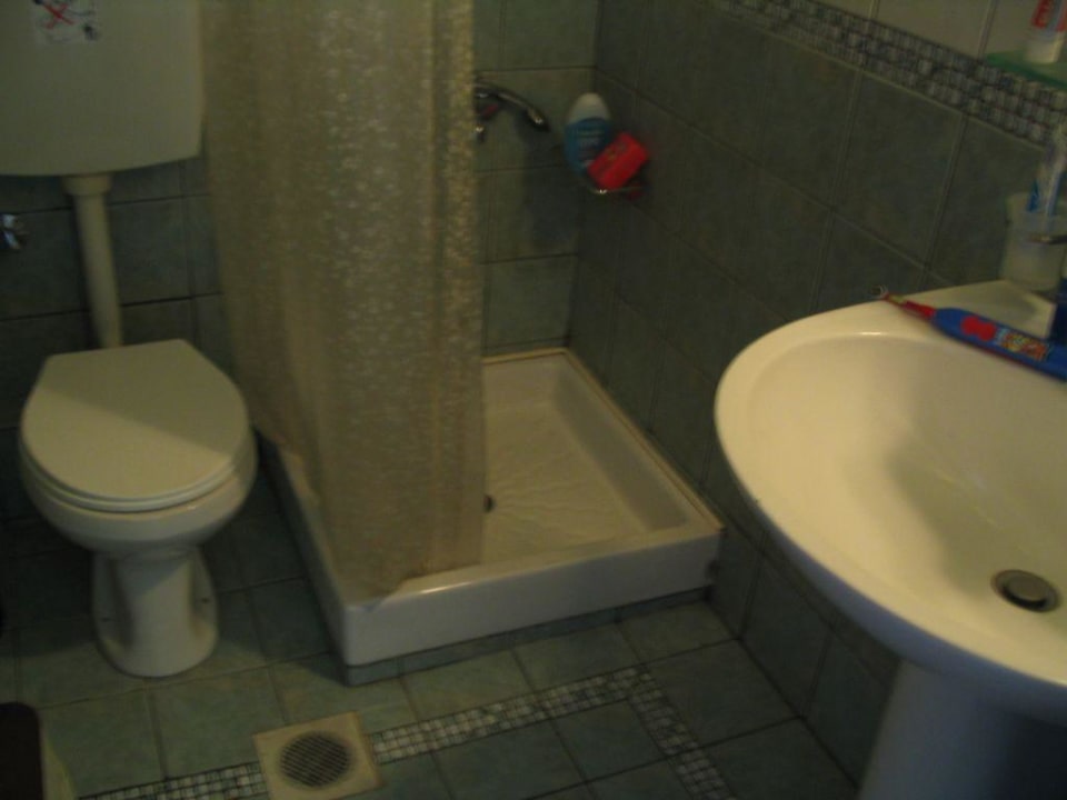 Badezimmer Troulis Apart-Hotel