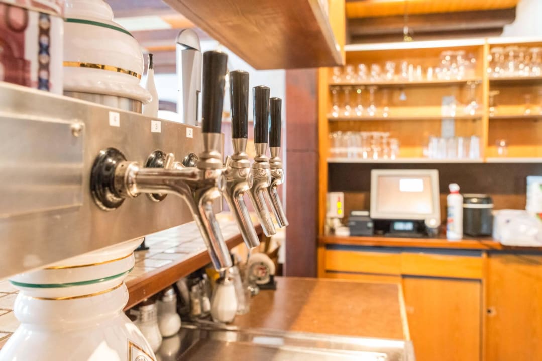 Theke Bierzapfanlage Berghotel Schwarzwaldblick-Triberg