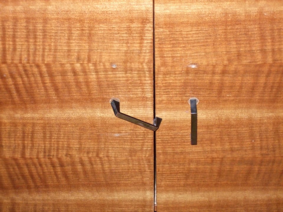 Die Griffe der Kommode heruntergefallen beim Öffne Bergbauern-Pension Eltrich