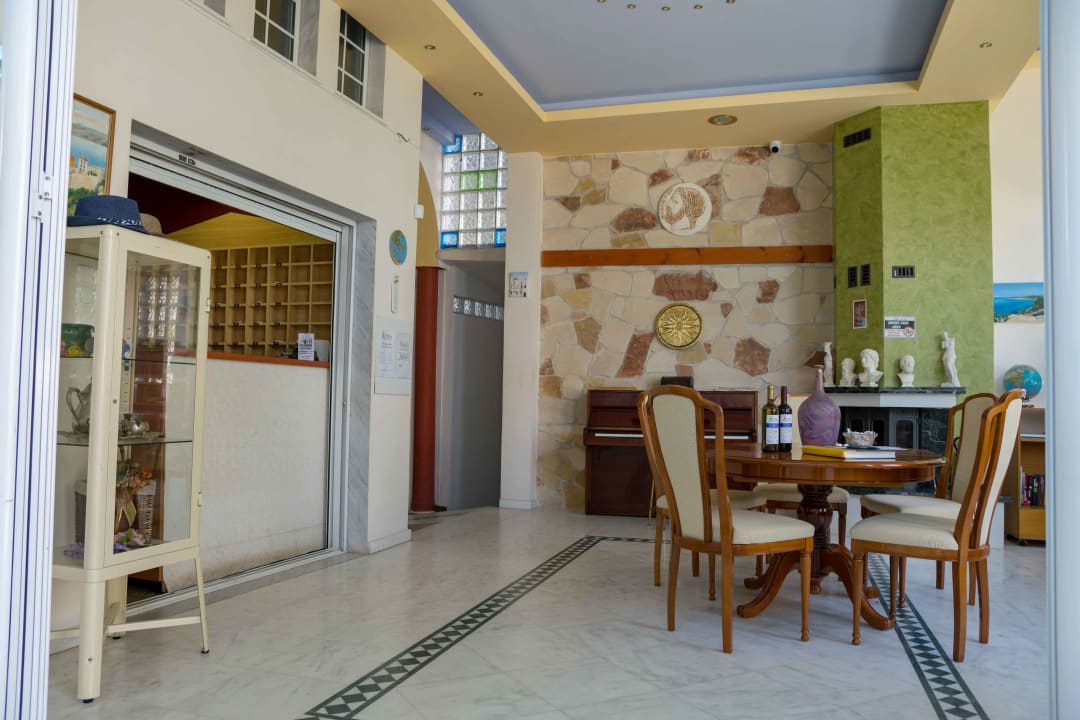 Lobby Hotel Melissa Gold Coast