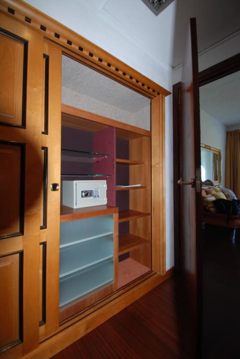 Zimmer 406 Superior Wandschrank mit Safe Hotel Hacienda Na Xamena
