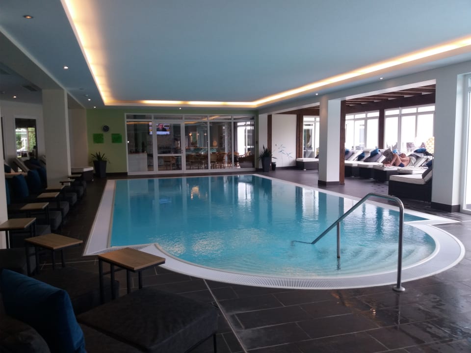Pool Hotel Holzapfel