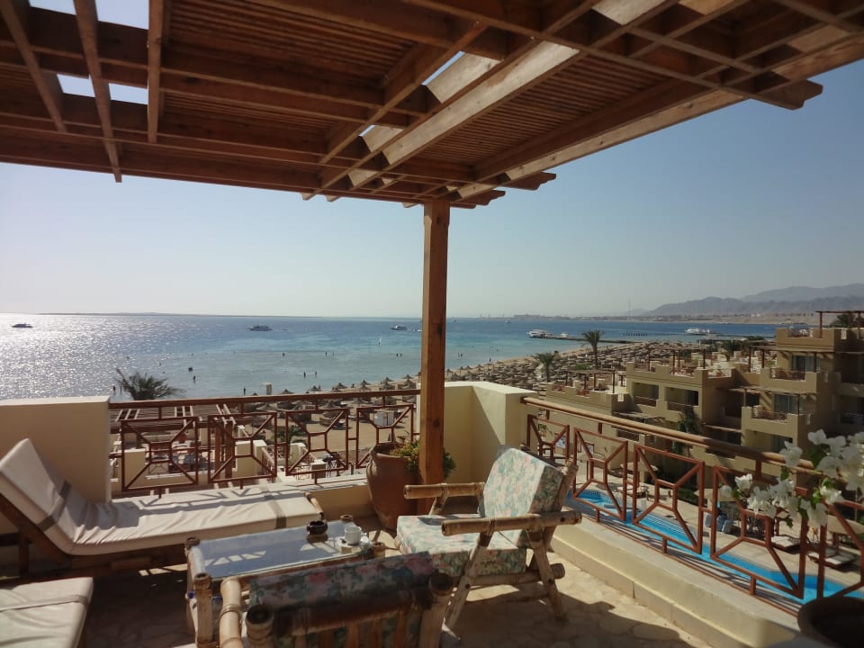 Terrasse und Strand Imperial Shams Abu Soma