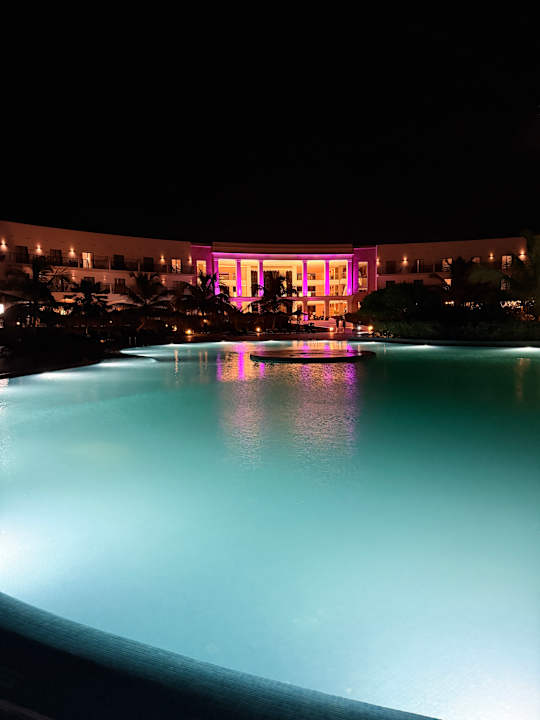 Pool Meliá Dunas Beach Resort & Spa