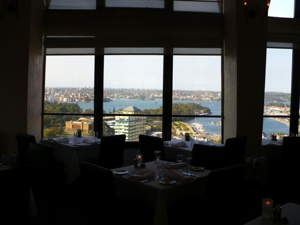Restaurant im 25. Stock The Sydney Boulevard Hotel