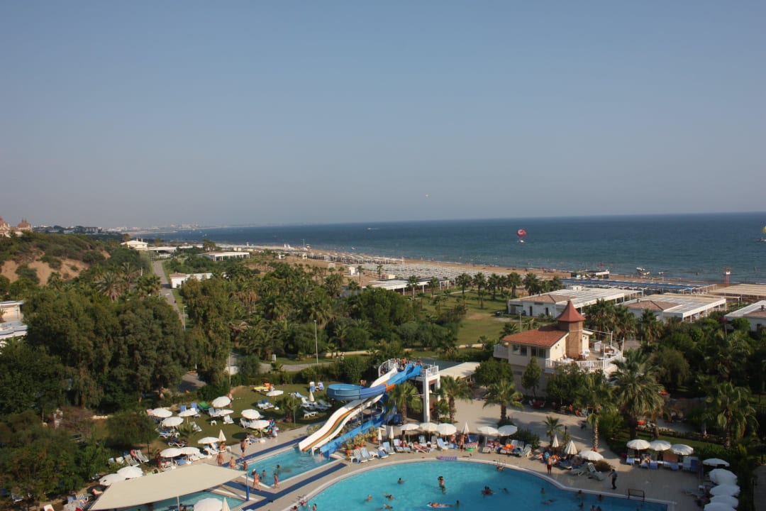 Pool Bella Resort & Spa