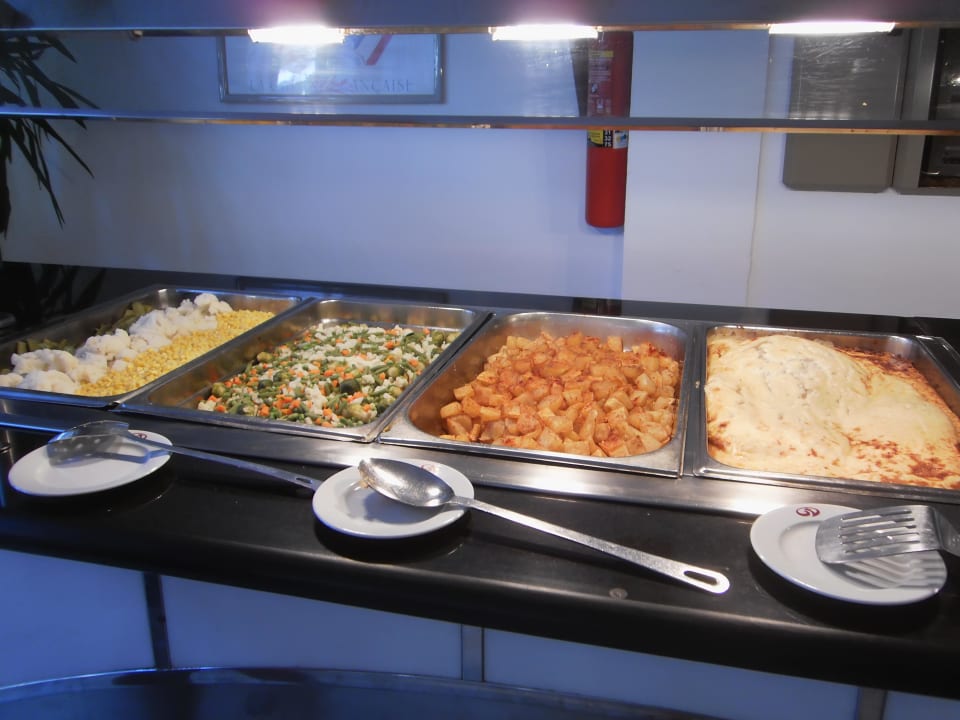 Abendessen (Bratkartoffeln, Lasagne..) Grand Palladium White Island Resort & Spa