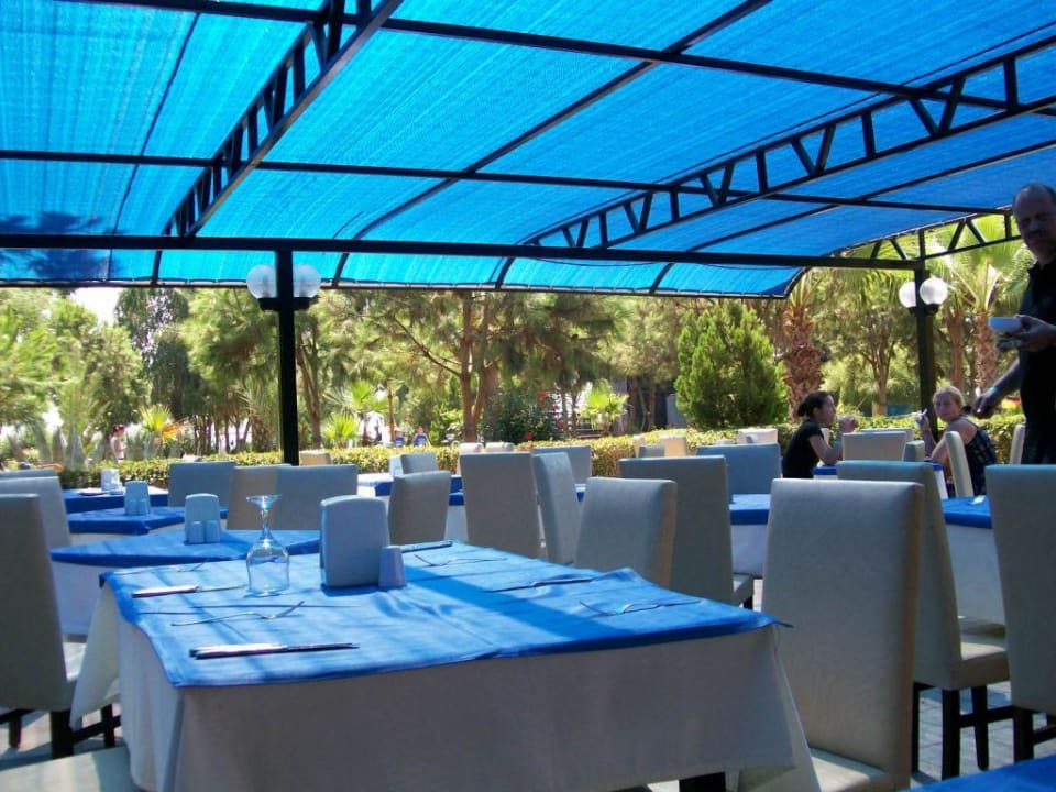 Restaurant Club Turtas Beach Hotel