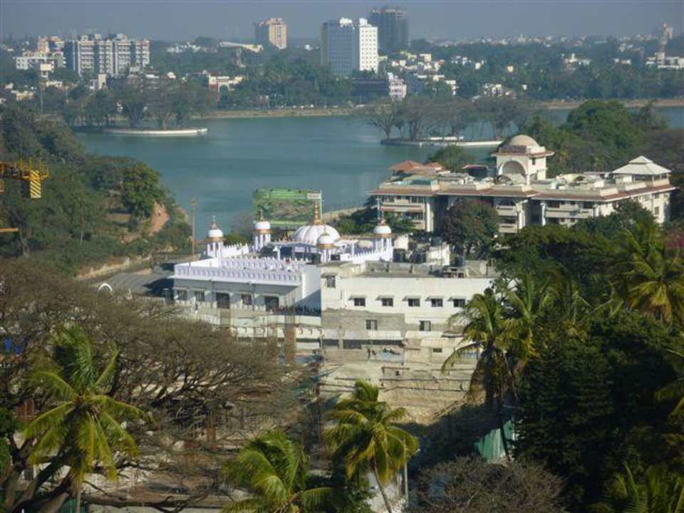 See mit Mosche Hyatt Bangalore MG Road