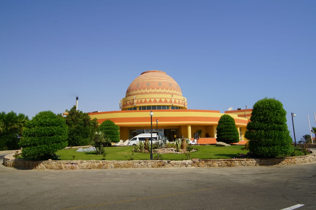 Außenansicht Malikia Resort Abu Dabbab