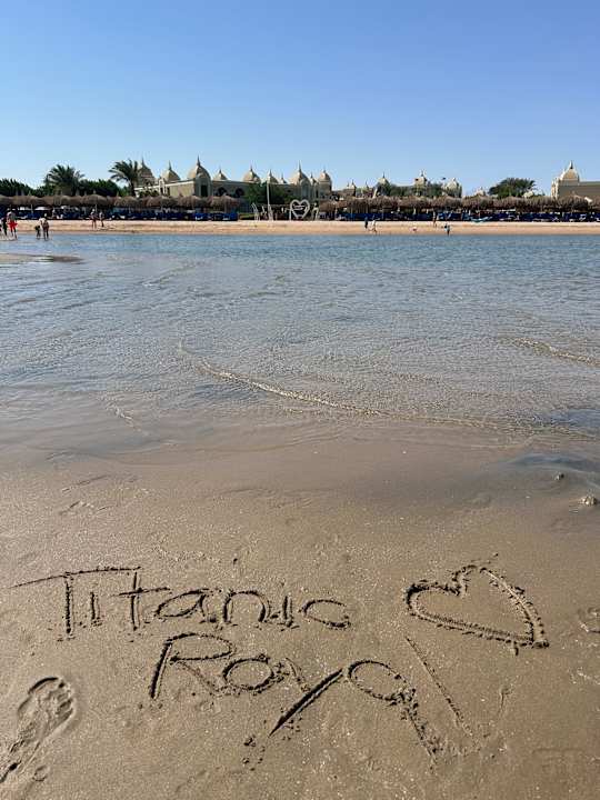 Strand Titanic Royal