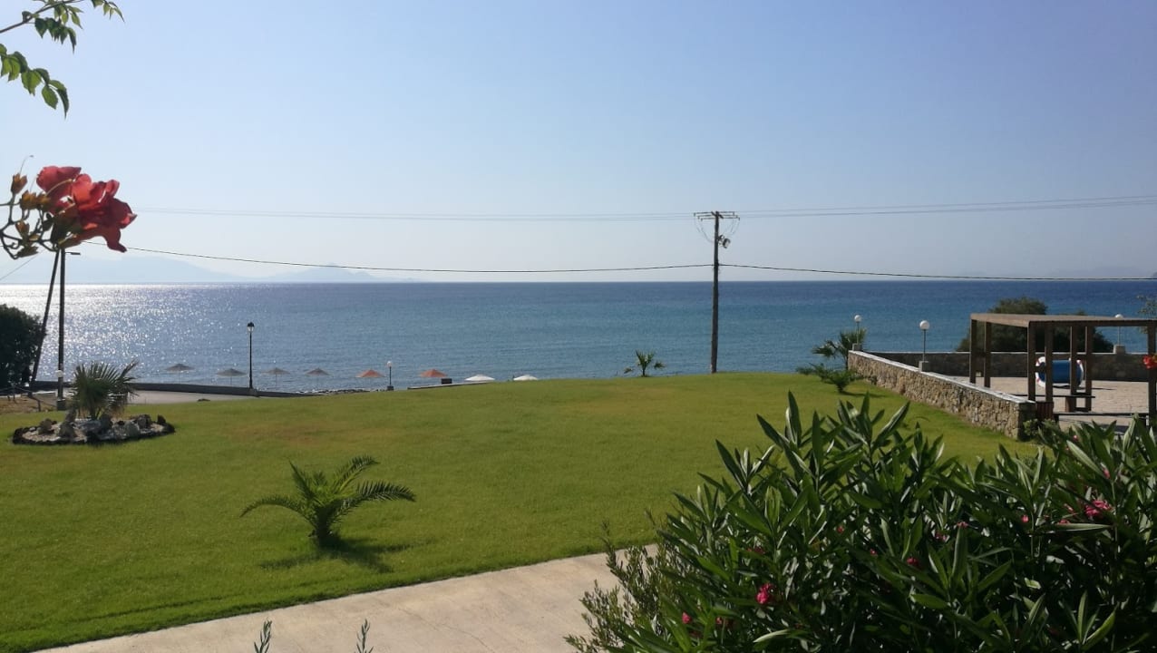 Gartenanlage Grand Blue Beach Hotel