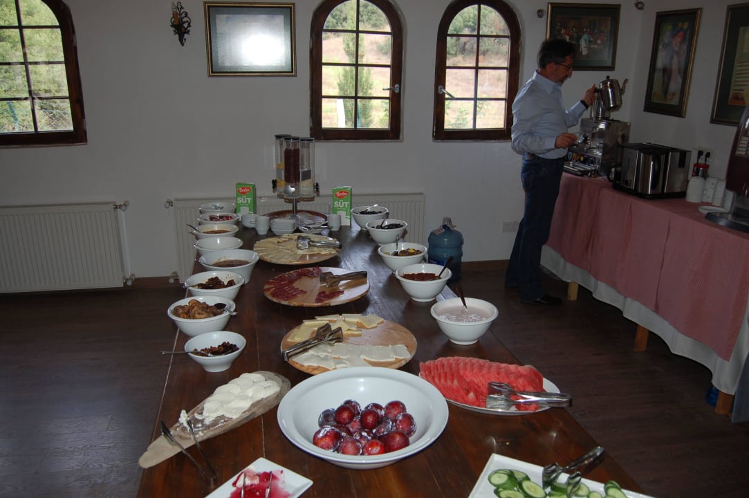 Teil des Frühstücks Hotel Yedi Bilgeler Vineyards