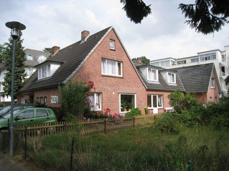 Gebäudekomplex Hotelzimmer Landhaus Appartmenthaus Christiansen