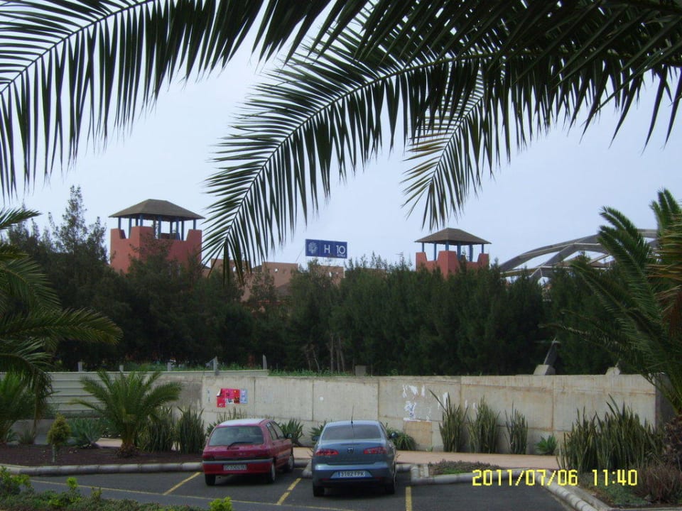 Blick von Straße Hotel H10 Tindaya