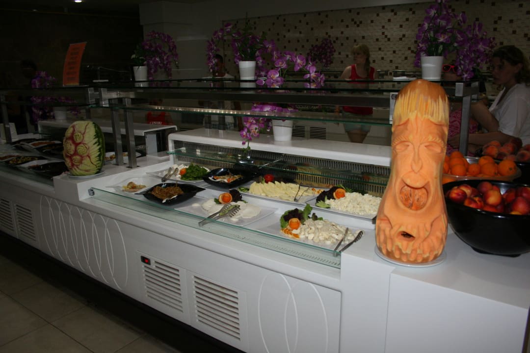 Buffet Hane Family Resort