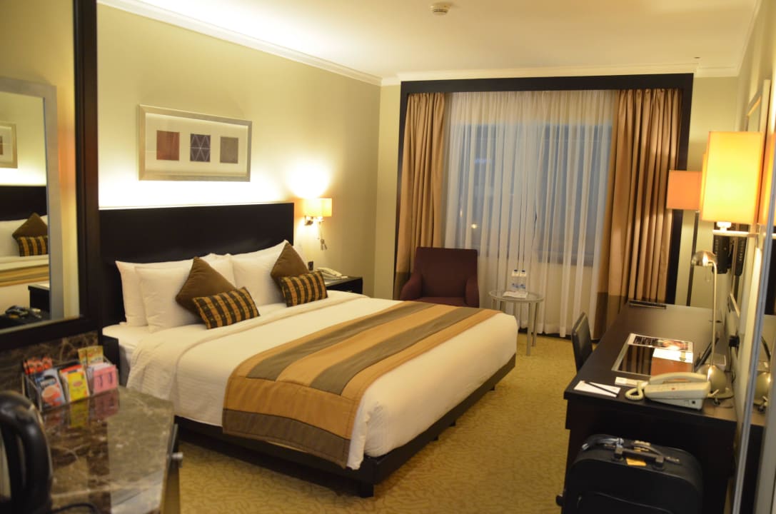 Zimmer Ramada Plaza by Wyndham Dubai Deira