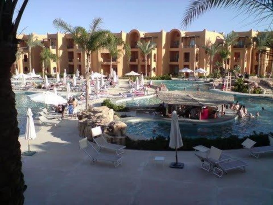 Blick auf den Pool von unserem Zimmer Stella Beach Resort & Spa Makadi Bay