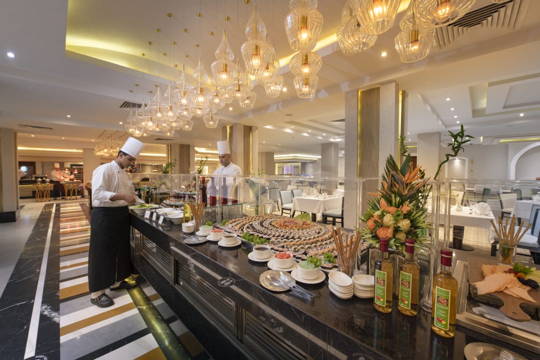 Gastro Premier Le Reve Hotel & Spa