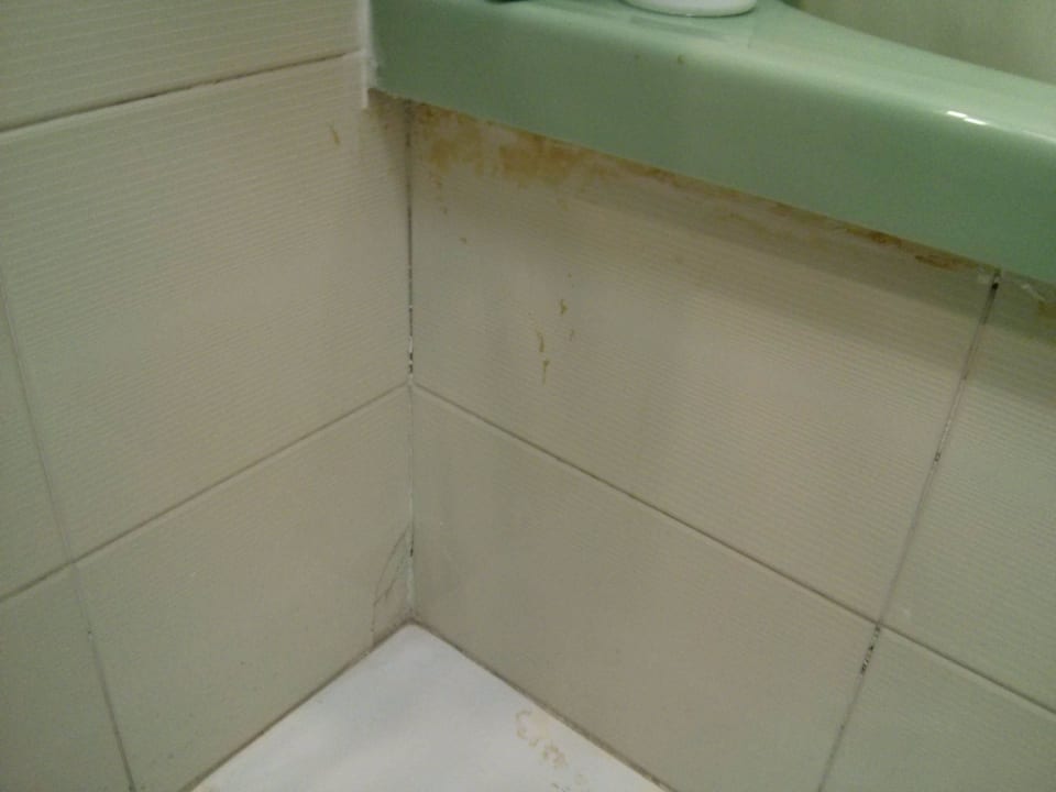 Badewannenrand Apartments Ambassador