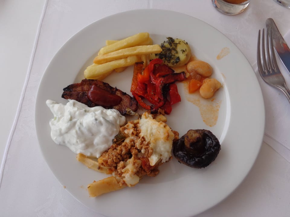 Mittag Asterias Beach