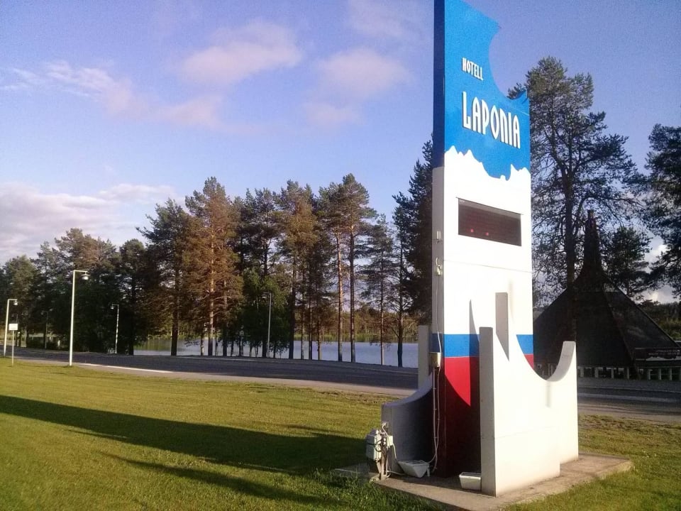 Blick zum See Hotel Laponia