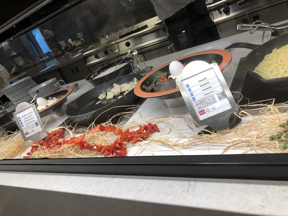 Gastro Hotel Miracle Resort