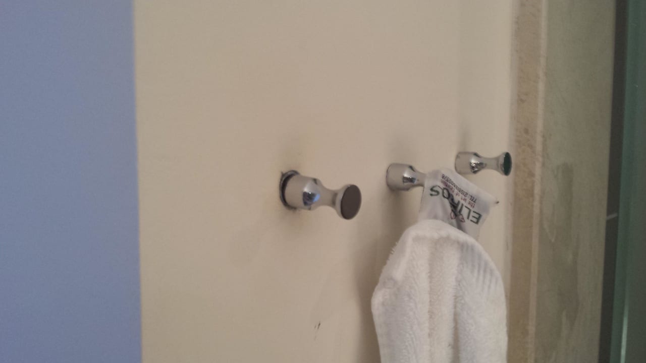 Auf halb acht hängende Haken Atlantica Mikri Poli Crete