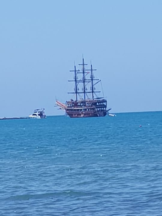 Strand Side Altinkum Hotel